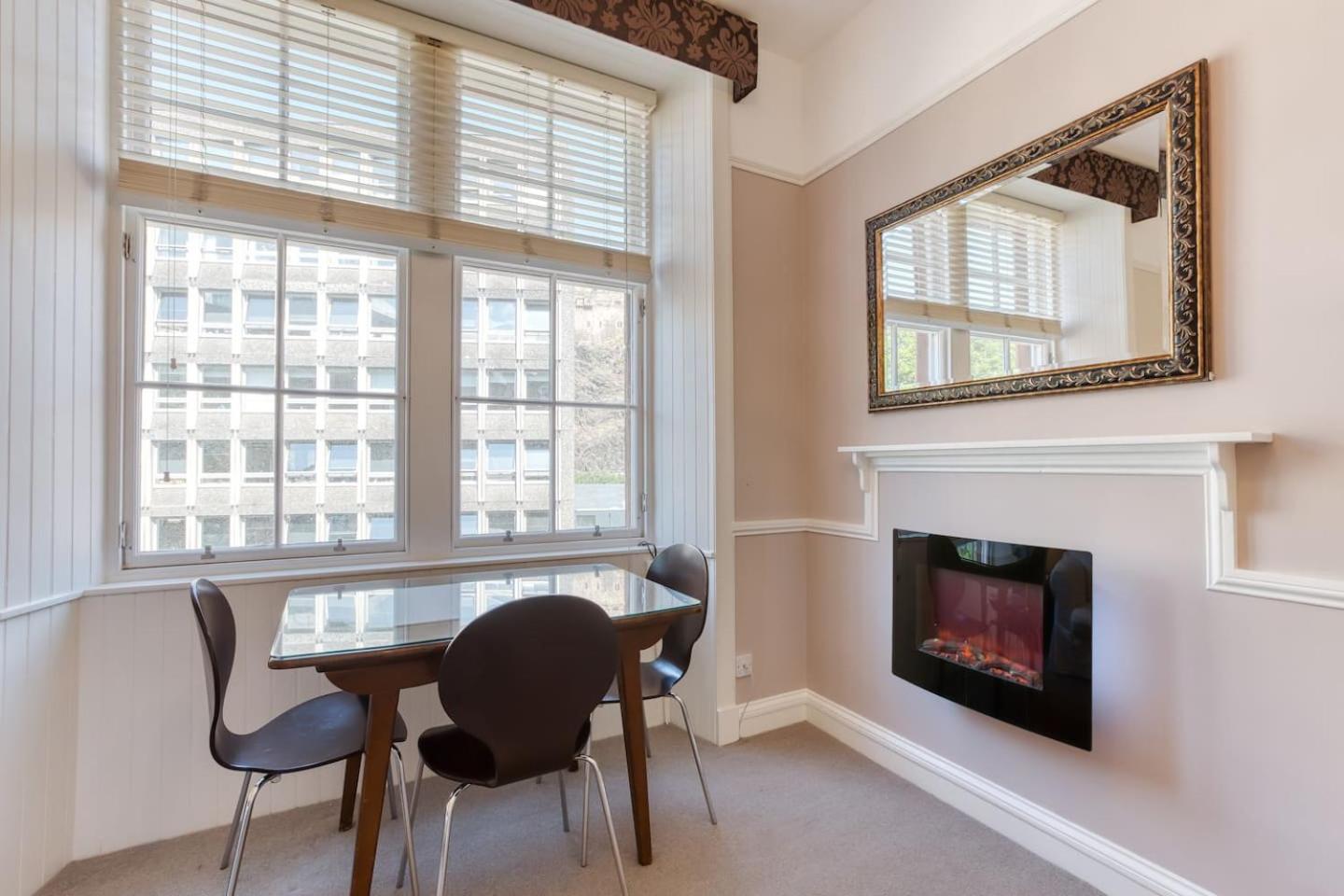 West Port - 2Br In The Heart Of The Old Town Just Off The Grassmarket Edynburg Zewnętrze zdjęcie