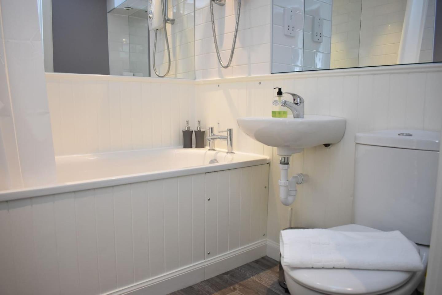 West Port - 2Br In The Heart Of The Old Town Just Off The Grassmarket Edynburg Zewnętrze zdjęcie
