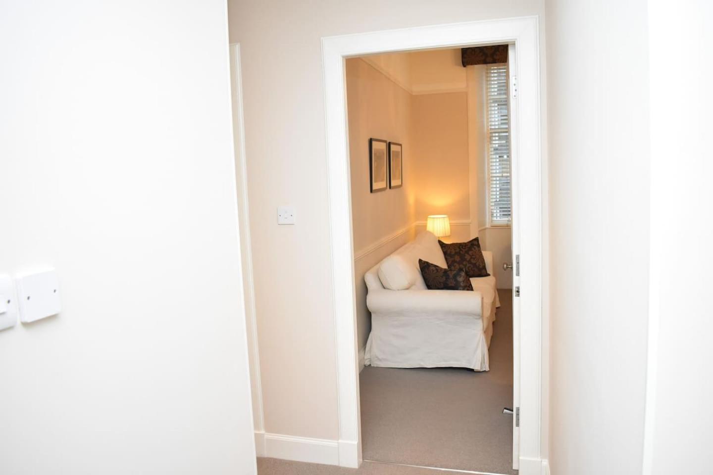 West Port - 2Br In The Heart Of The Old Town Just Off The Grassmarket Edynburg Zewnętrze zdjęcie